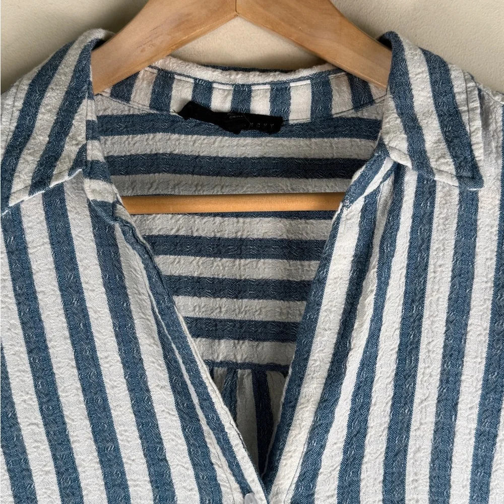 Jane & Delancey Blue & White‎ Striped Crinkle Button Up Flutter Sleeve Top LG